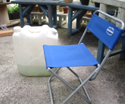 �ʐ^�F�A���p�̃^���N�����ς��̐��͕K���i