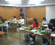 �ʐ^�F�t�����[�f�U�C����N���X�̗l�q