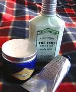 �ʐ^�F���N�V�^���Ȃǎ��R�h���ϕi